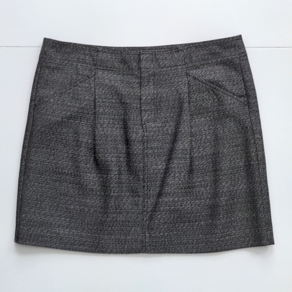 Ann Taylor Straight Short Textured Skirt Zip Close Front size 10
